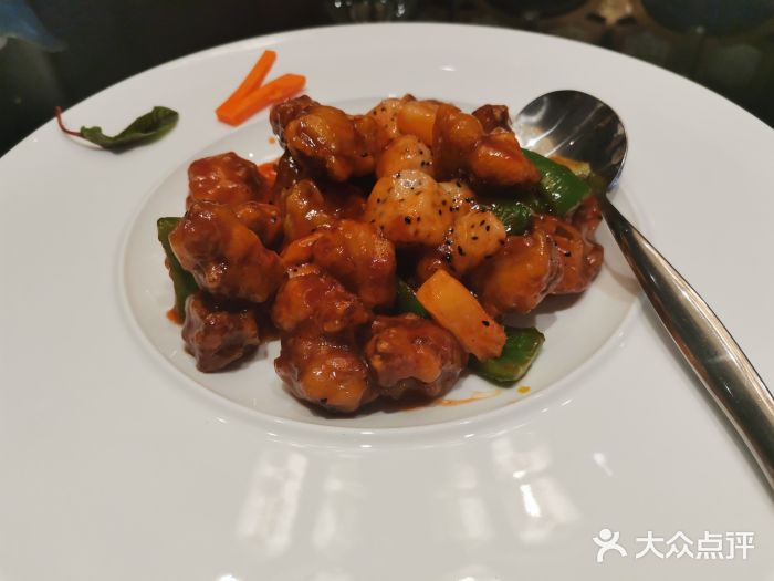 新雅粤菜馆(南京东路店)菠萝咕咾肉图片
