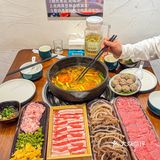 酸汤煮肉沫贡菜泡饭，很好吃[强]