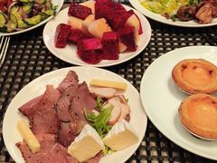 -苏宁银河国际咖啡厅·天际环球美食汇