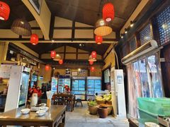 -富正毅三下锅·湘西韵味(天门山索道店)