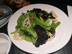 -梧桐树下(云锦世家店)
