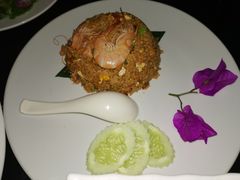 -拾光音乐餐酒吧(告庄星光夜市店)