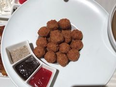 干炸小丸子-四季民福烤鸭店(王府井灯市口店)