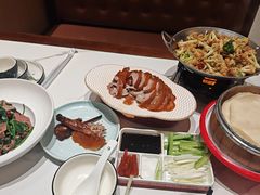 -梅利汴京烤鸭•开封豫菜地标店(东司门店)