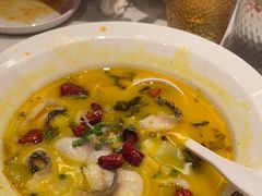 -渝是乎酸菜鱼(龙旗购物中心店)