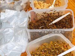 -梁阿婆廿年老牌扣肉糯米饭