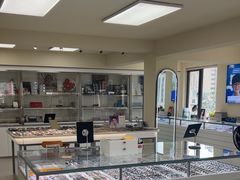 -潘多拉眼镜·蔡司依视路明月(潘家园店)