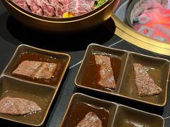 -山川小町·极番烧肉(新地假日广场店)