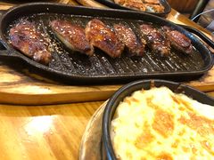 -老东镇啤酒屋海鲜加工·蒸汽海鲜·海鲜烧烤(台东店)