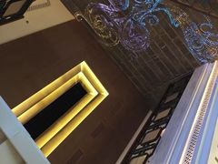 -浅深(世茂滨江精品店)