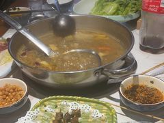 -乡土黄·鲜牛肉火锅·小龙虾(兴业街店)