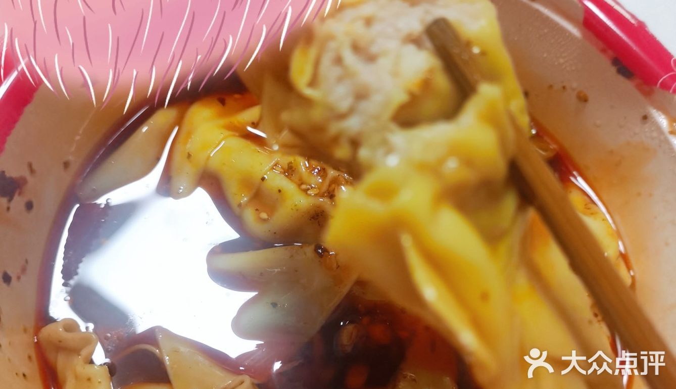 是家很高大上的餐厅。点了很多没吃完，打包了两个菜回来
