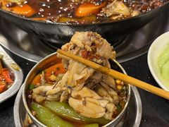 -鸿顺老铁锅美蛙鱼府(解放碑店)
