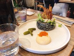 -FLOVIE FLORIST CAFE