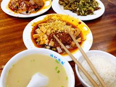 姜汁肘子-温记府廟豆汤饭·始于1955年(海椒店)