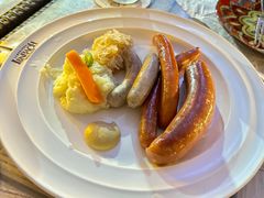 -LENBACH兰巴赫西餐啤酒坊(大连东港店)