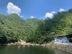 -仙人谷漂流景区