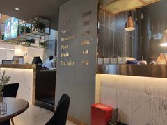 -POKEE VIA&Brunch·维娅(重庆来福士店)