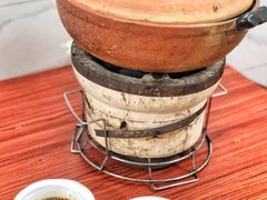 连州果园鸡-威邵鸡煲(西华路总店)