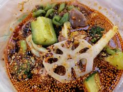 -八一路好吃街(雨田商务大厦店)