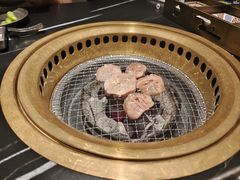 -山川小町·极番烧肉(新地假日广场店)