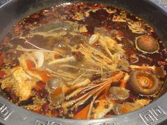 -销魂美蛙鱼头火锅(上海首店)