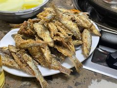 -黄利砖万峰林布依特色酸笋牛肉馆