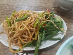 -吕记清真美食城(永兴服装街店)