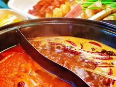 -签多多串串香火锅