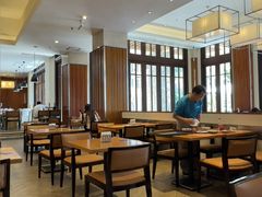 -亚龙湾希尔顿自助餐厅·海鲜·烧烤·沙滩BBQ·现场乐队
