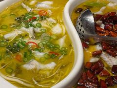 -禄鼎记·排队俩小时都要吃的酸菜鱼(石牌桥店)