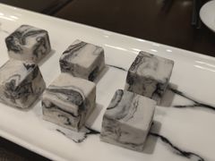 芋头黑芝麻糕-广州文华东方酒店·江-由辉师傅主理