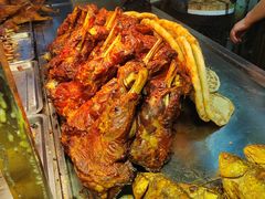 -艾力江和田馕坑烤肉店