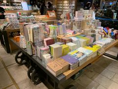 零售区-猫的天空之城概念书店(苏州诚品店)