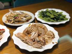-三姐妹·海鲜大排档