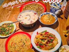 -先启半步颠小酒馆(白麓里店)