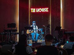 -TZ House音乐现场(来福士中心店)