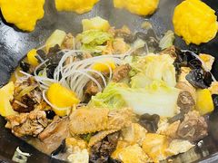 -粘豆包柴火铁锅炖