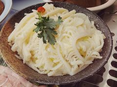 -马路边边串串香形象店(磐石路店)