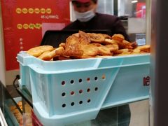 蝴蝶酥-上海哈尔滨食品厂(淮海中路店)