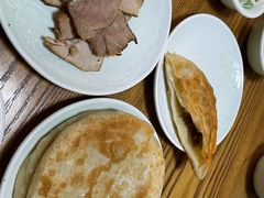 -李连贵酒家熏肉大饼(昆明街店)