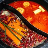 甄选鲜活高级食材｜重庆火锅吃出米其林感觉