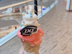 樱花粉游泳圈-DQ·蛋糕·冰淇淋(龙湖狮山天街店)