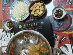 -弘烨 贵州酸汤 鱼火锅(东财店)