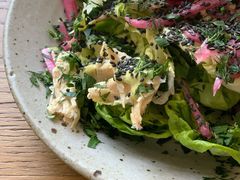 鸡肉生菜芝麻色拉-BOR Eatery(安福路店)