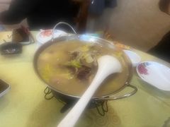 -津鲁园饭店