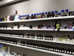 -墨more调香馆DIY自调香水(博雅国际中心B座店)