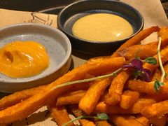 -HIGH FIVE哈福手工汉堡(桂林路店)