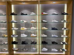 -Onitsuka Tiger(港汇恒隆广场店)