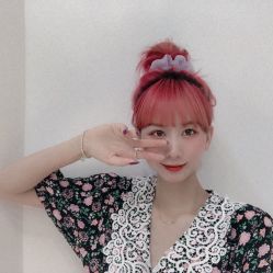 -BULB STUDIO 巴柏明星发型工作室